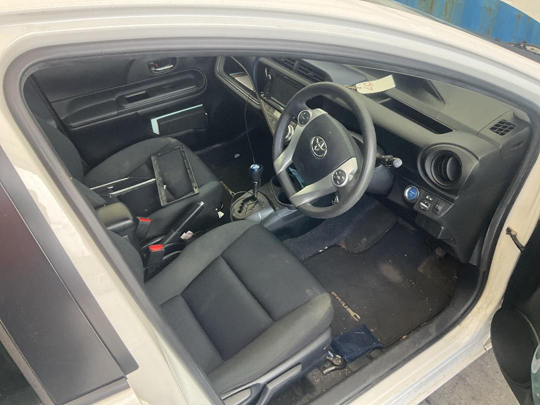 Photo '19' of Toyota Prius C GX Photo '19' of Toyota Prius C GX
