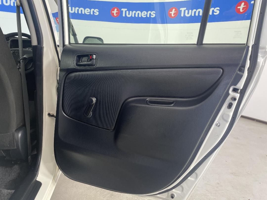 Photo '19' of Toyota Probox Photo '19' of Toyota Probox