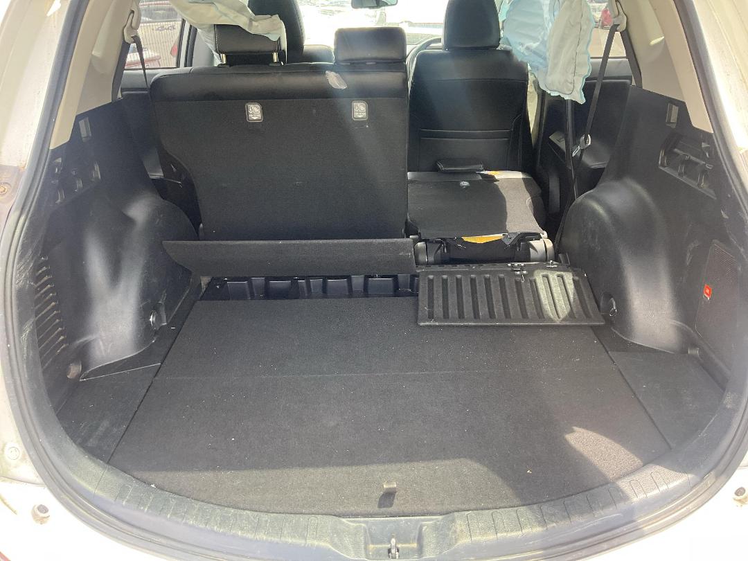 Photo '6' of Toyota Rav4 LTD SUV Photo '6' of Toyota Rav4 LTD SUV