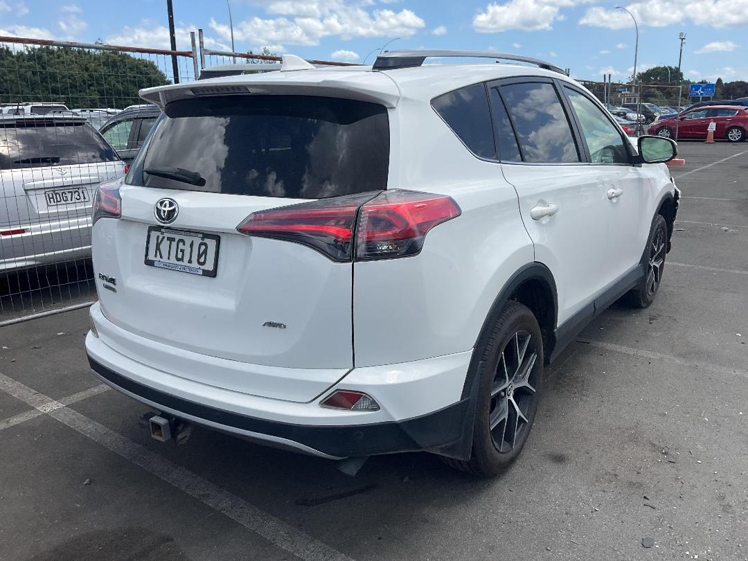 Photo '4' of Toyota Rav4 LTD SUV Photo '4' of Toyota Rav4 LTD SUV