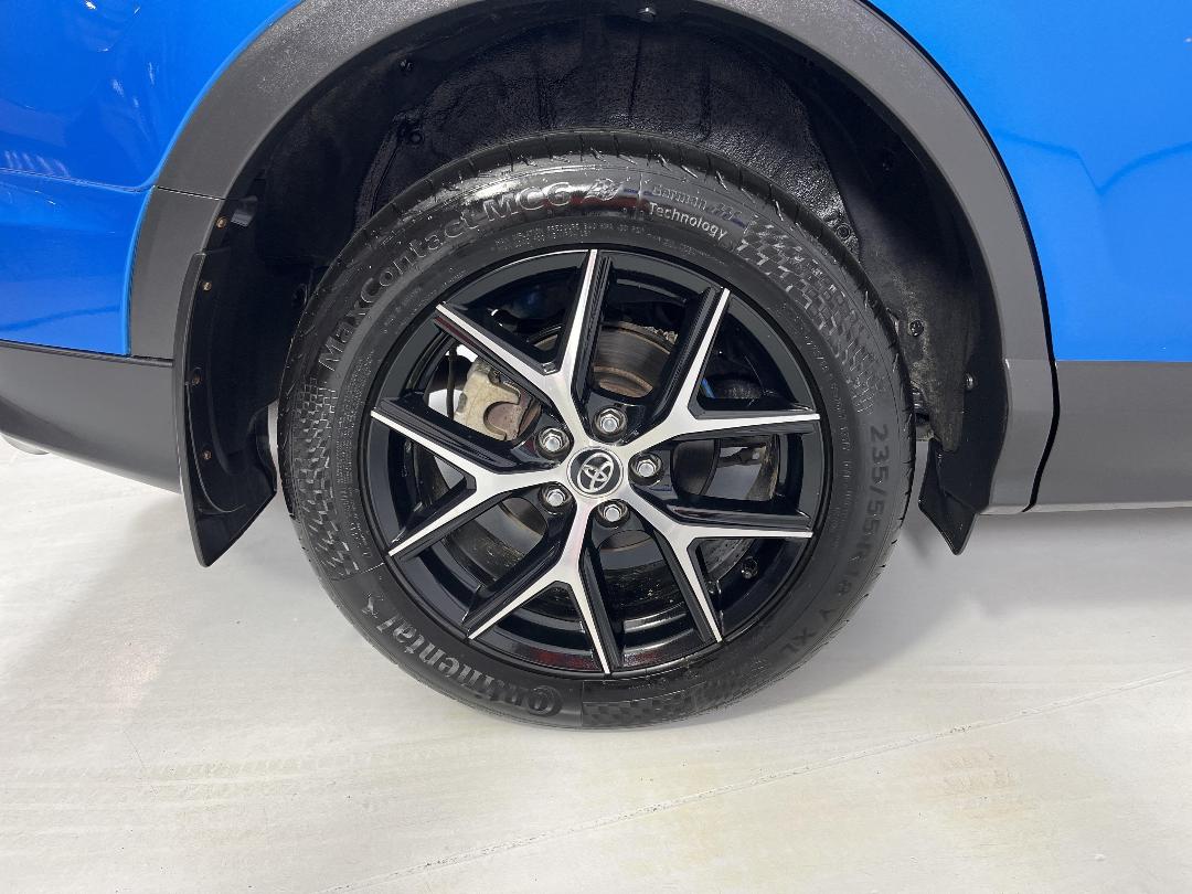 Photo '12' of Toyota Rav4