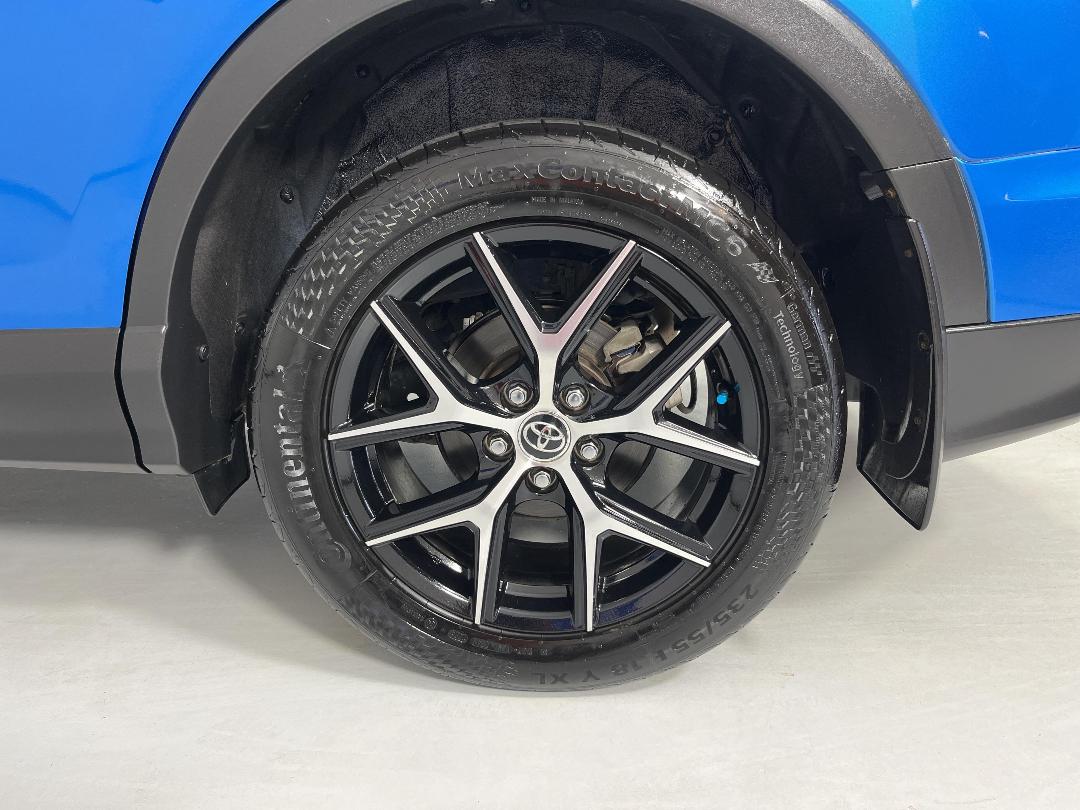 Photo '11' of Toyota Rav4