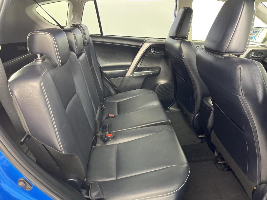 Photo '20' of Toyota Rav4