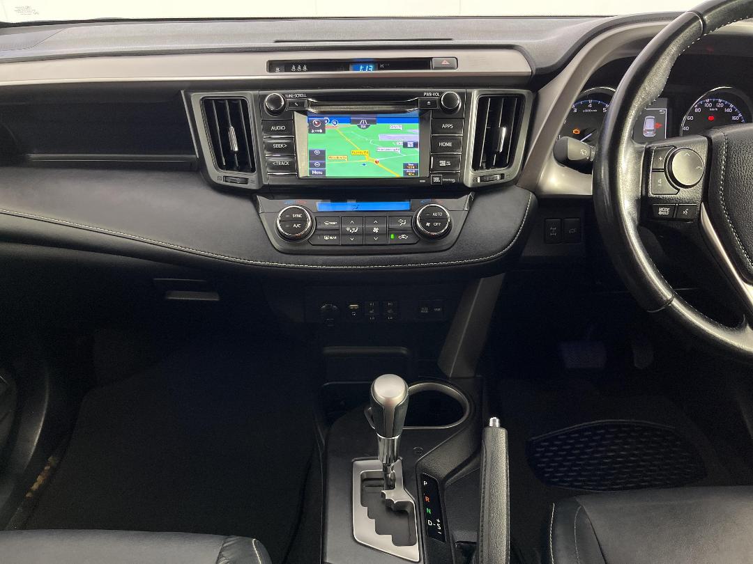 Photo '18' of Toyota Rav4