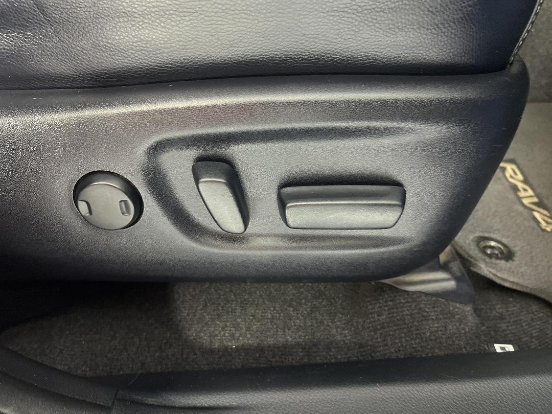 Photo '27' of Toyota Rav4