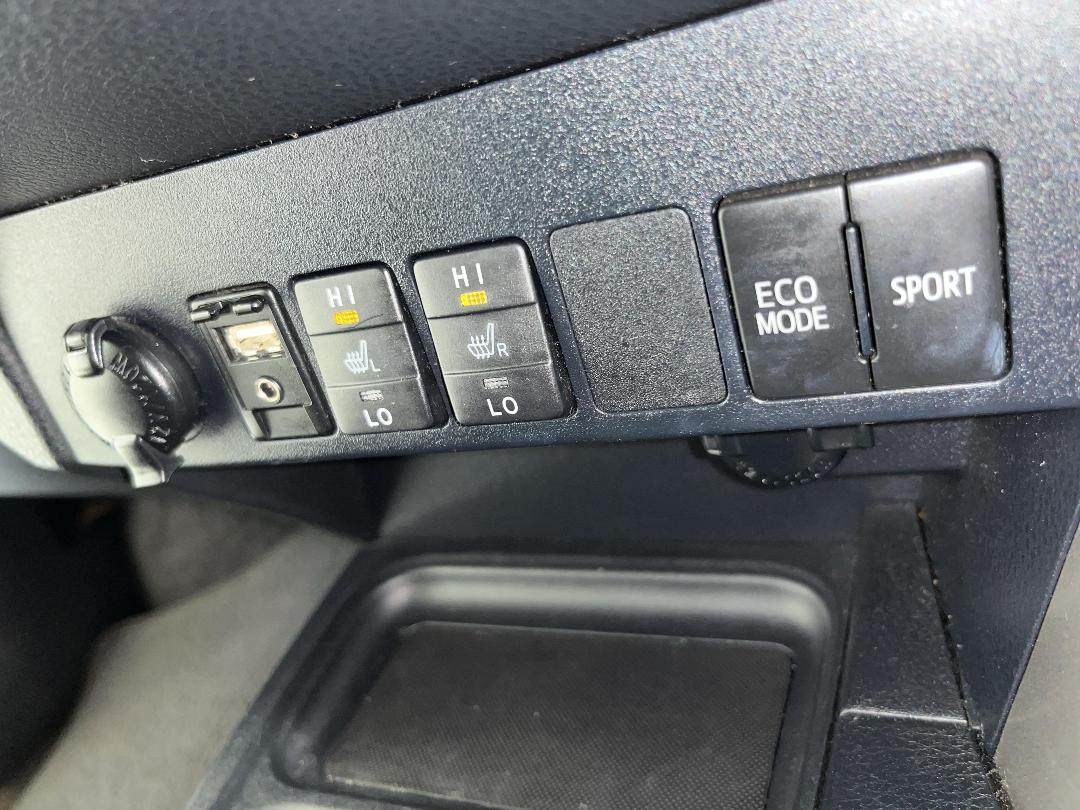 Photo '30' of Toyota Rav4