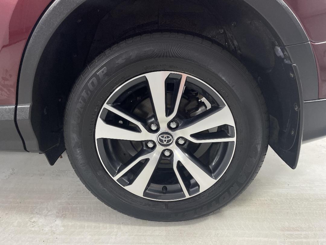 Photo '11' of Toyota Rav4