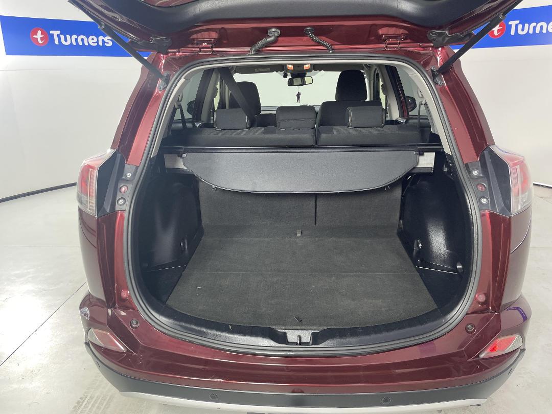 Photo '14' of Toyota Rav4