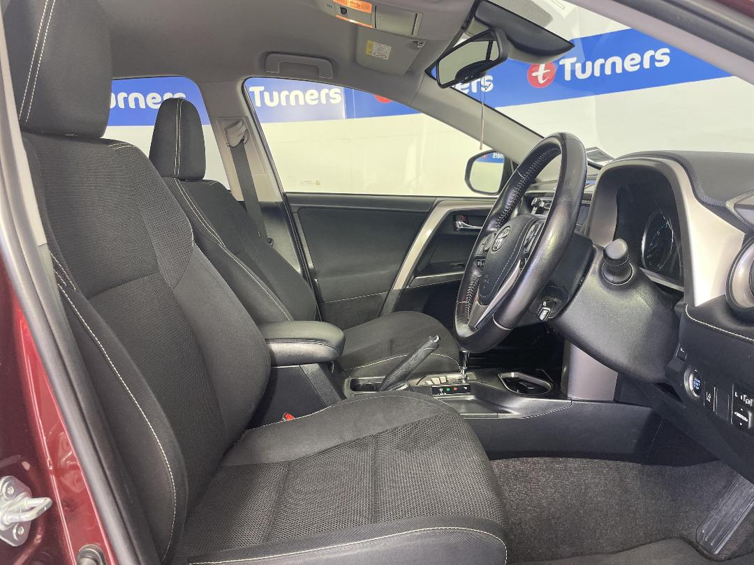 Photo '16' of Toyota Rav4