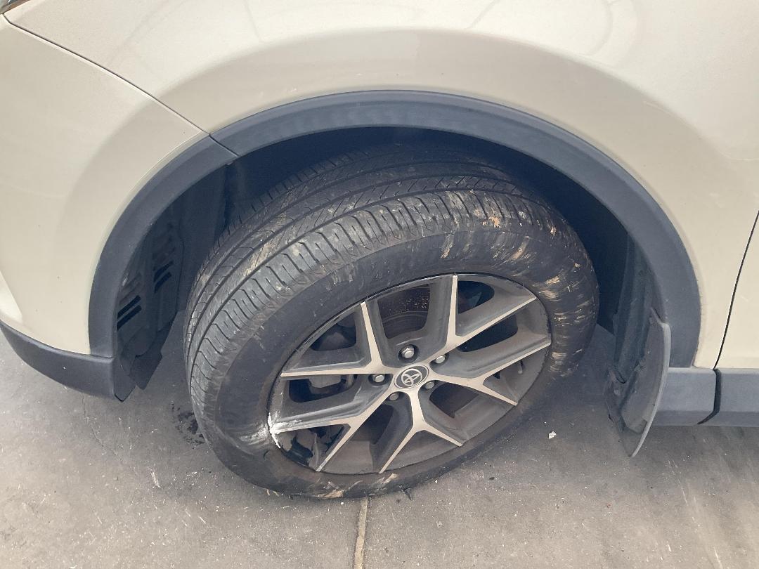 Photo '16' of Toyota Rav4 LTD SUV Photo '16' of Toyota Rav4 LTD SUV