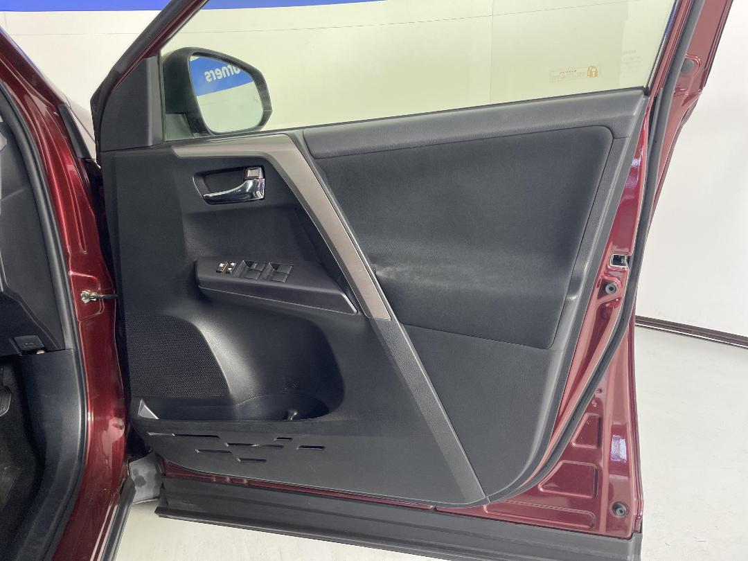 Photo '15' of Toyota Rav4 Photo '15' of Toyota Rav4