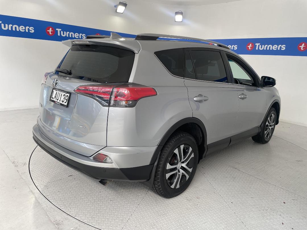 Photo '7' of Toyota Rav4