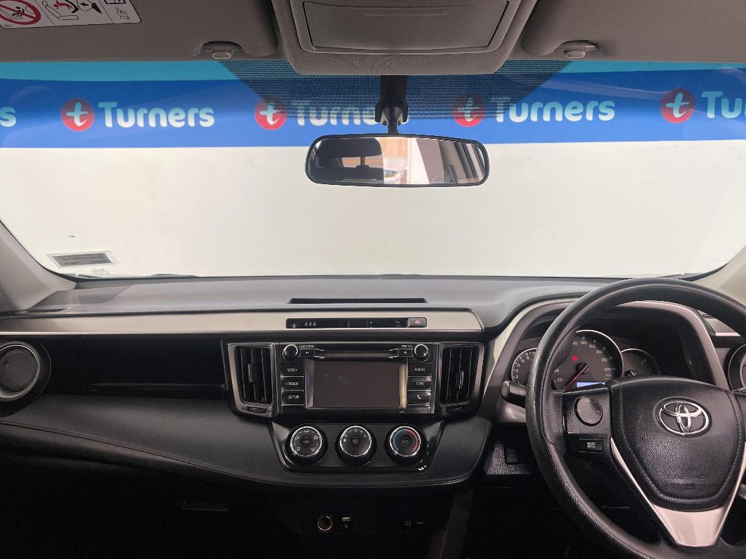 Photo '17' of Toyota Rav4