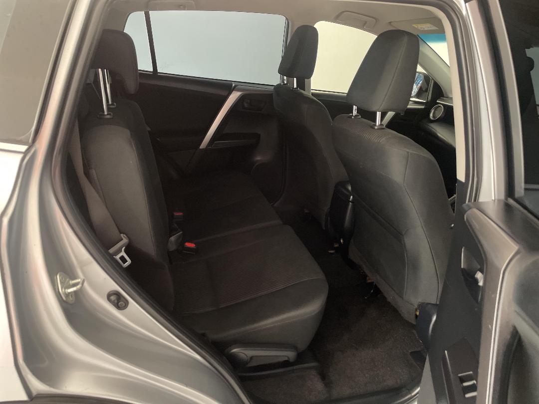 Photo '20' of Toyota Rav4