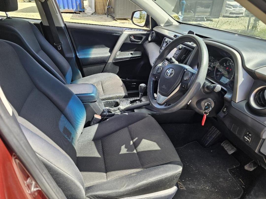 Photo '11' of Toyota Rav4 GX SUV