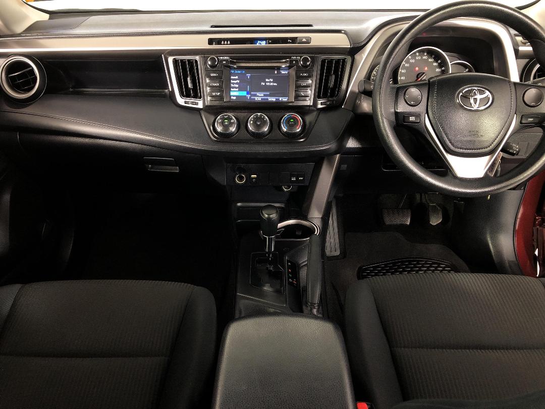 Photo '17' of Toyota Rav4