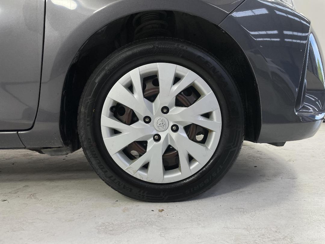 Photo '9' of Toyota Yaris Photo '9' of Toyota Yaris