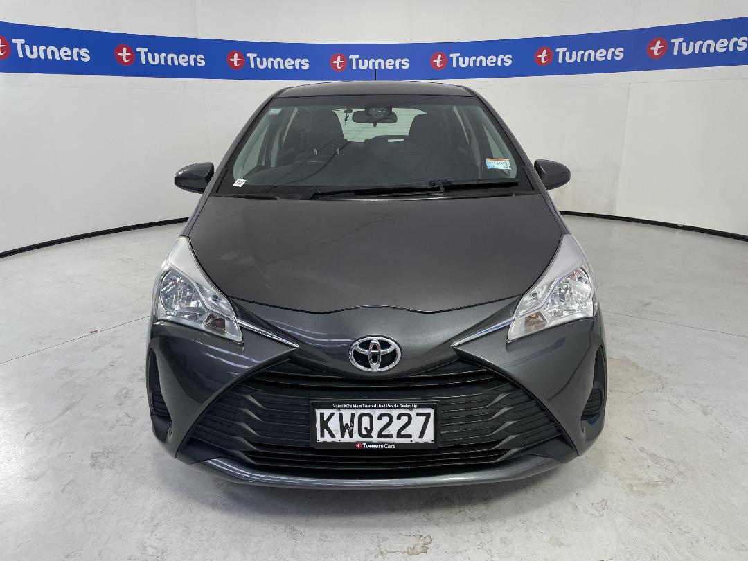 Photo '2' of Toyota Yaris Photo '2' of Toyota Yaris