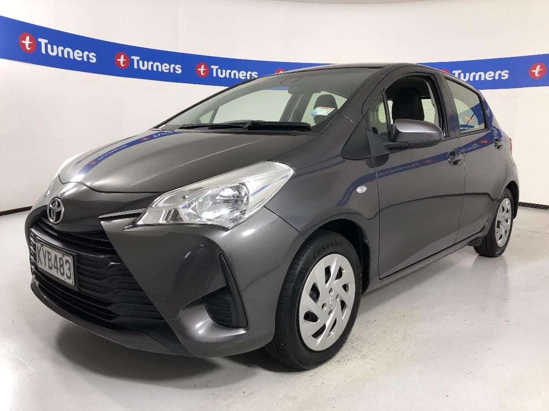 Photo '4' of Toyota Yaris