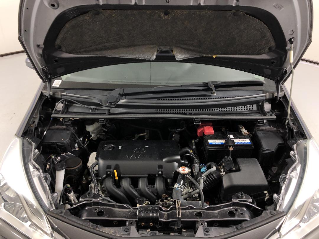 Photo '13' of Toyota Yaris