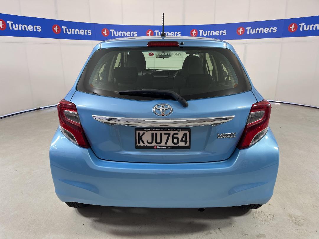 Photo '6' of Toyota Yaris Photo '6' of Toyota Yaris