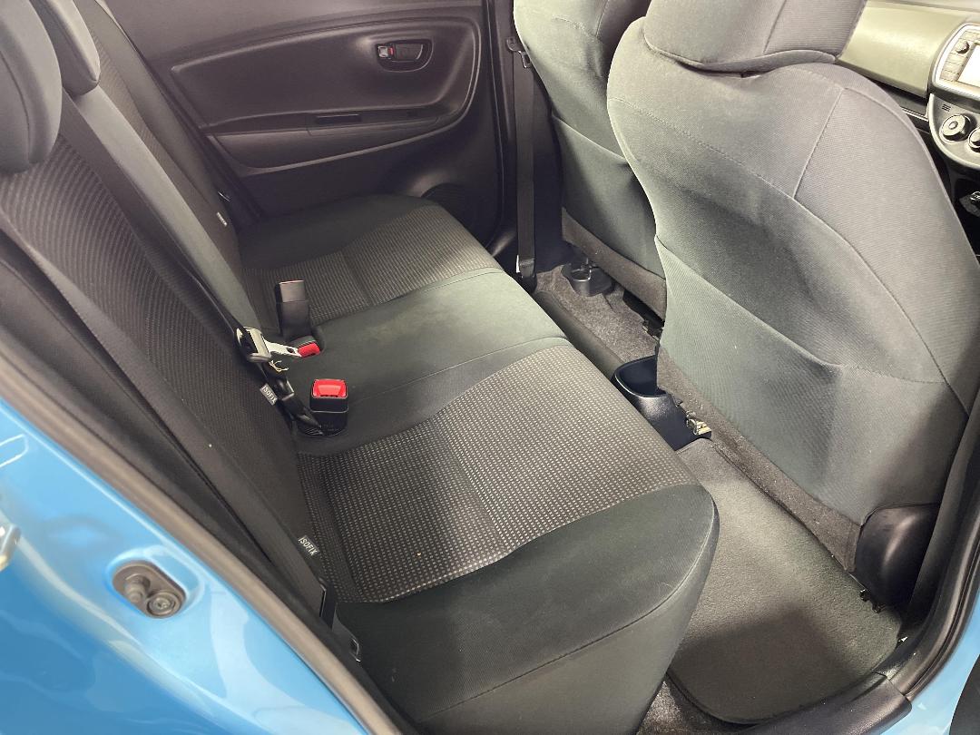 Photo '20' of Toyota Yaris Photo '20' of Toyota Yaris