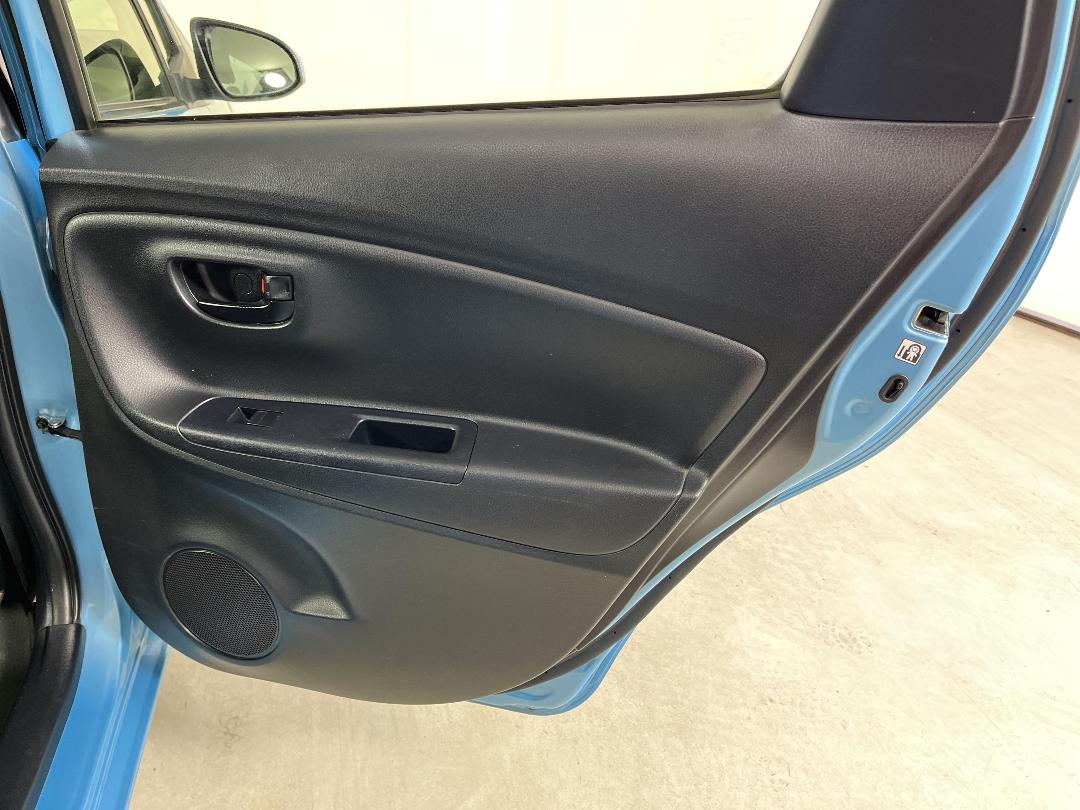 Photo '19' of Toyota Yaris Photo '19' of Toyota Yaris