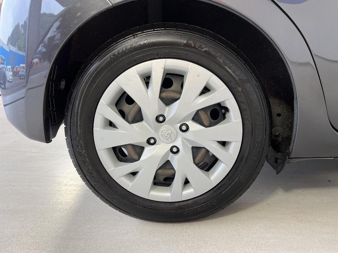 Photo '12' of Toyota Yaris Photo '12' of Toyota Yaris