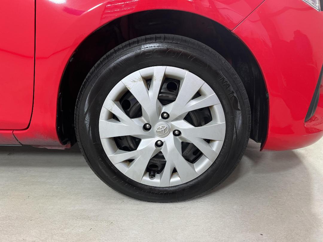 Photo '9' of Toyota Yaris