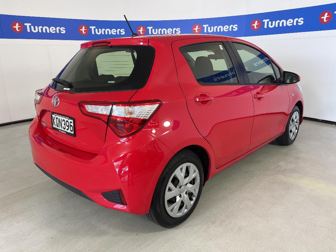 Photo '7' of Toyota Yaris