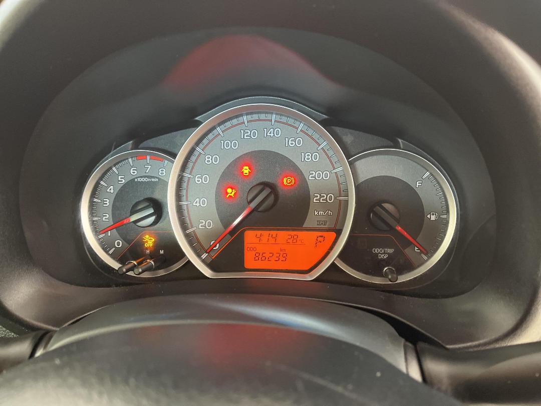 Photo '21' of Toyota Yaris