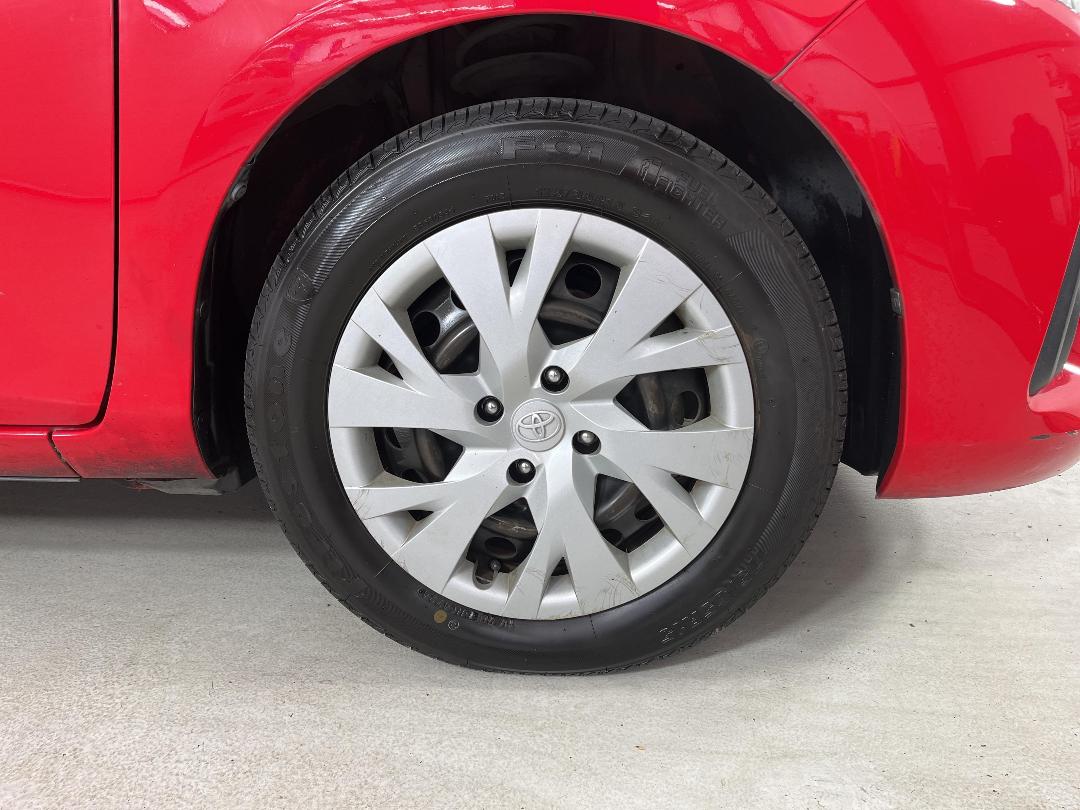 Photo '9' of Toyota Yaris