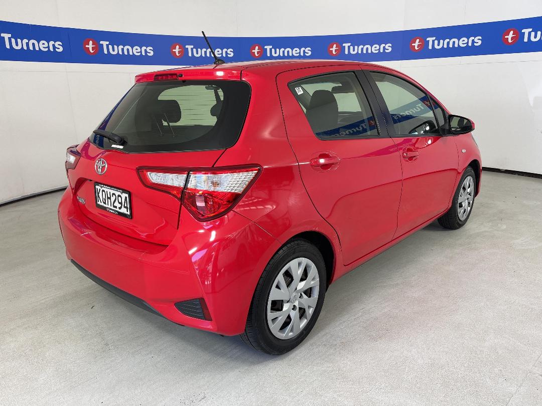 Photo '7' of Toyota Yaris