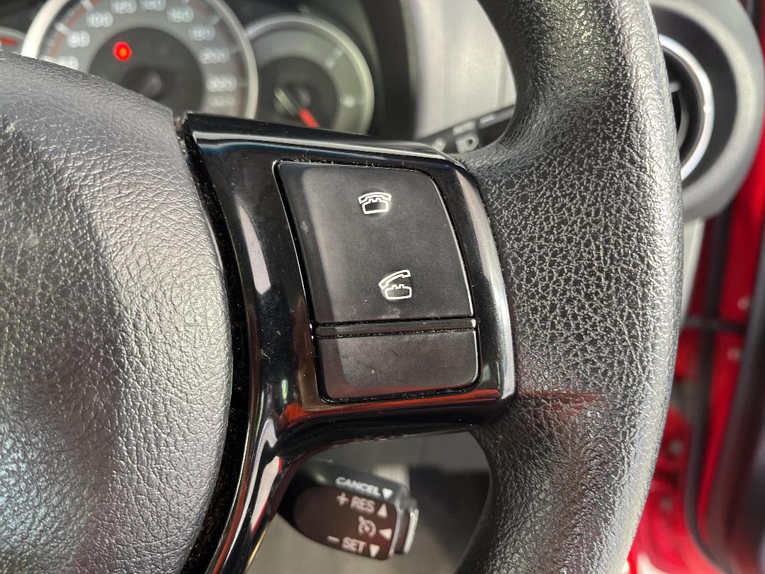 Photo '25' of Toyota Yaris