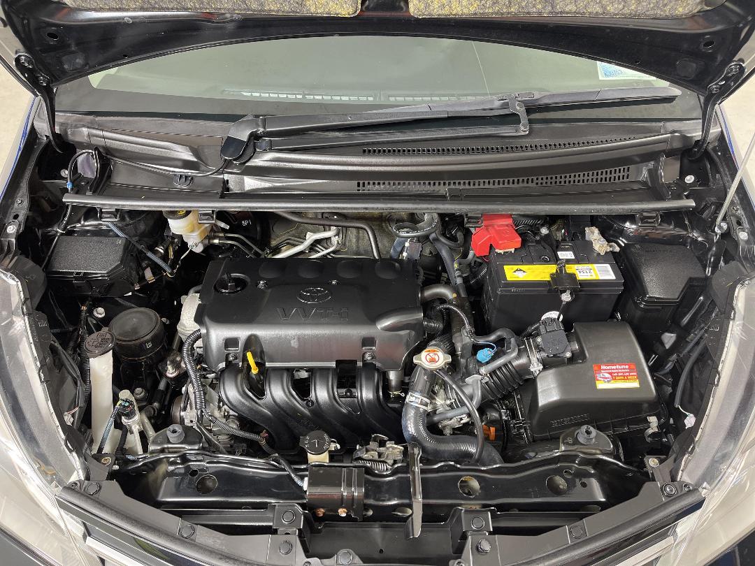 Photo '13' of Toyota Yaris