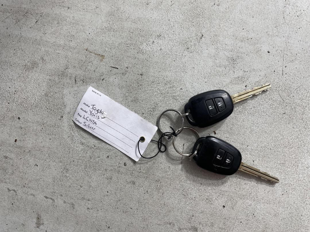 Photo '22' of Toyota Yaris