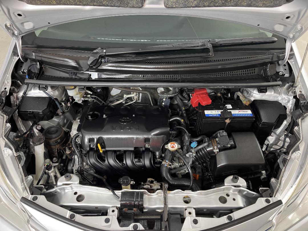 Photo '13' of Toyota Yaris