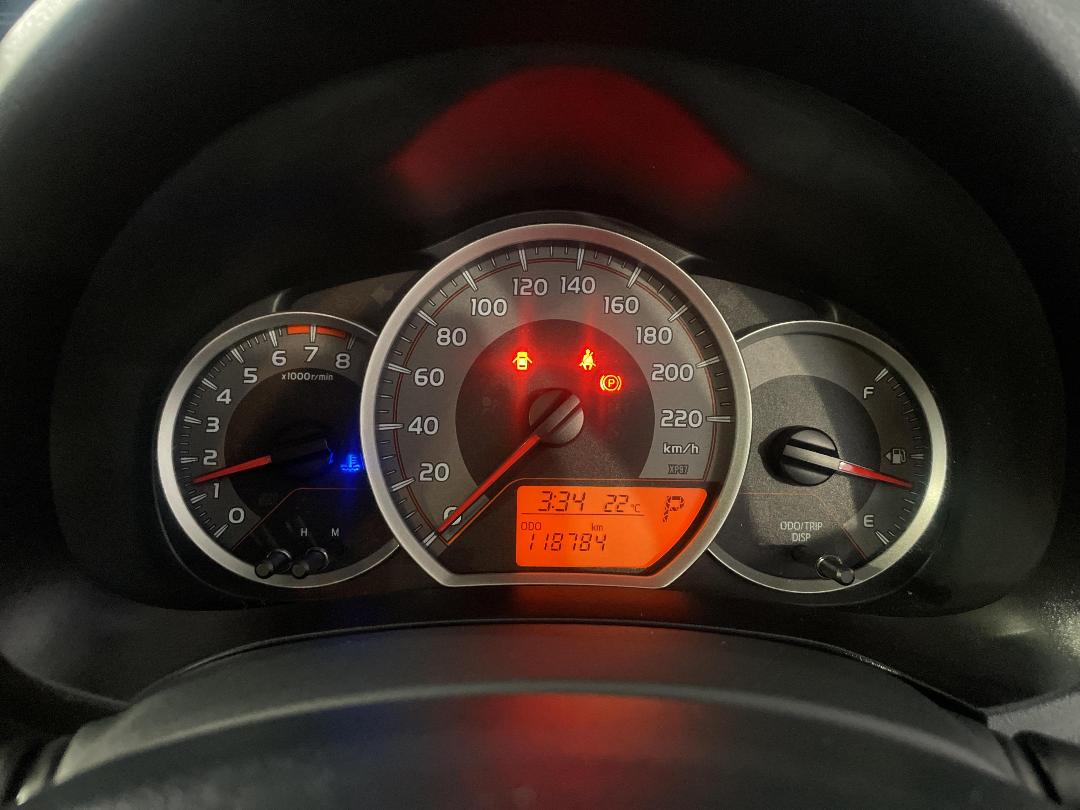 Photo '21' of Toyota Yaris