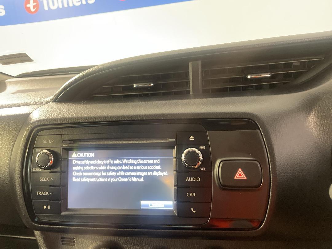 Photo '27' of Toyota Yaris