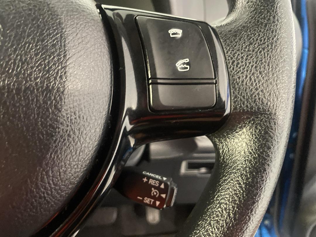 Photo '25' of Toyota Yaris