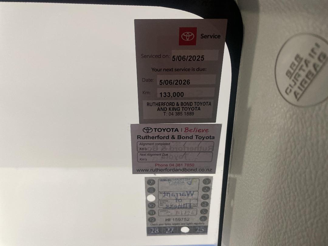 Photo '31' of Toyota Yaris