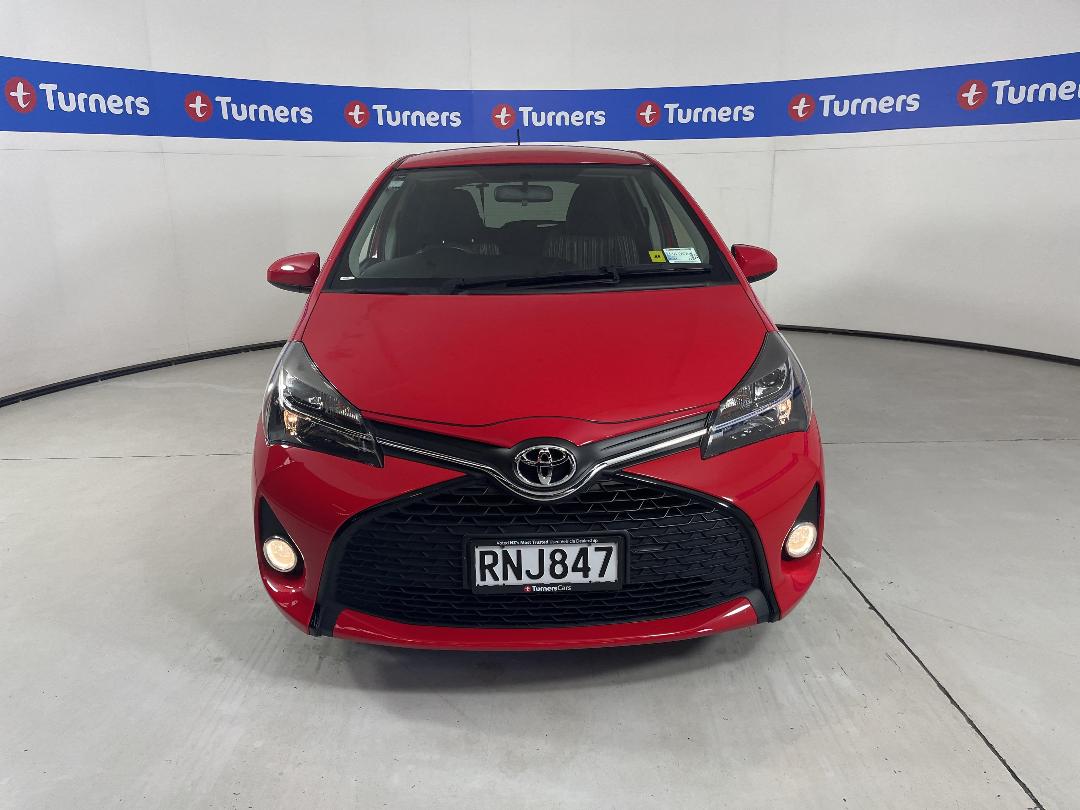 Photo '2' of Toyota Yaris