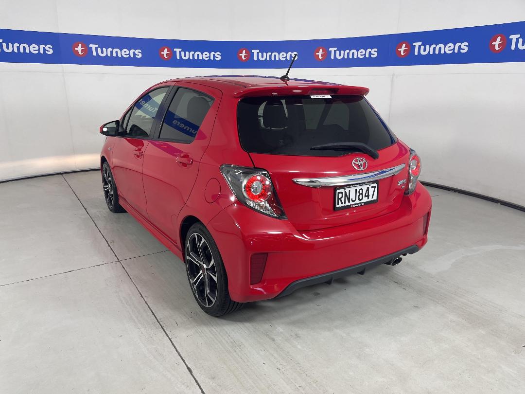 Photo '5' of Toyota Yaris