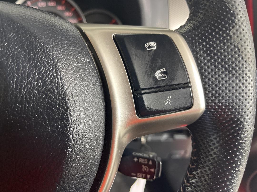 Photo '24' of Toyota Yaris