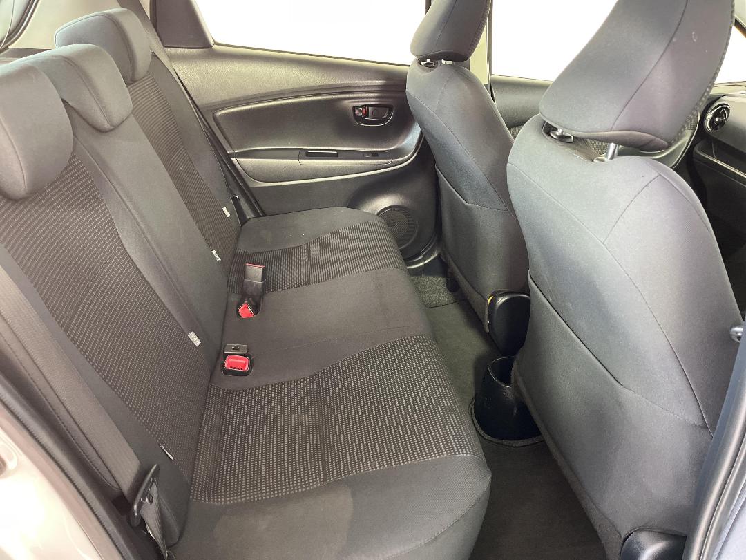 Photo '20' of Toyota Yaris Photo '20' of Toyota Yaris