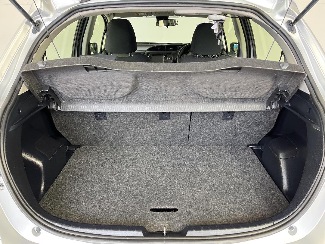 Photo '14' of Toyota Yaris Photo '14' of Toyota Yaris