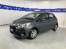 Thumbnail '4' of Toyota Yaris