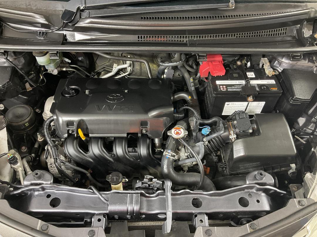 Photo '13' of Toyota Yaris