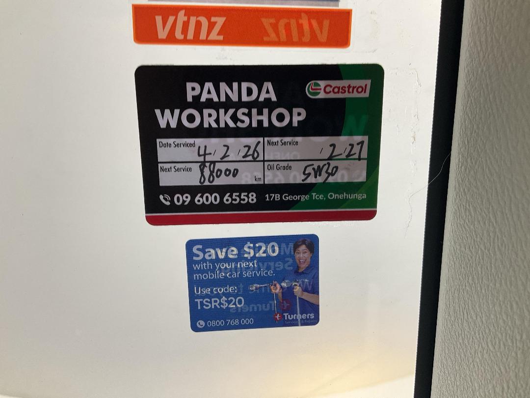 Photo '23' of Toyota Yaris