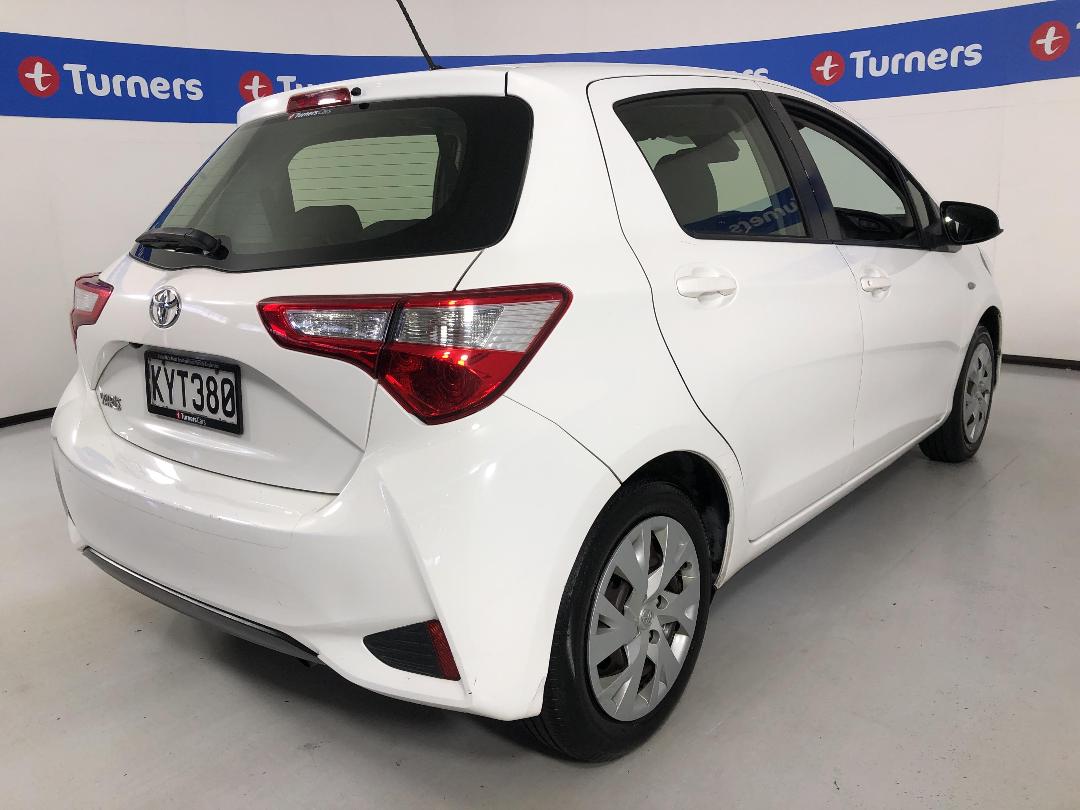 Photo '7' of Toyota Yaris Photo '7' of Toyota Yaris